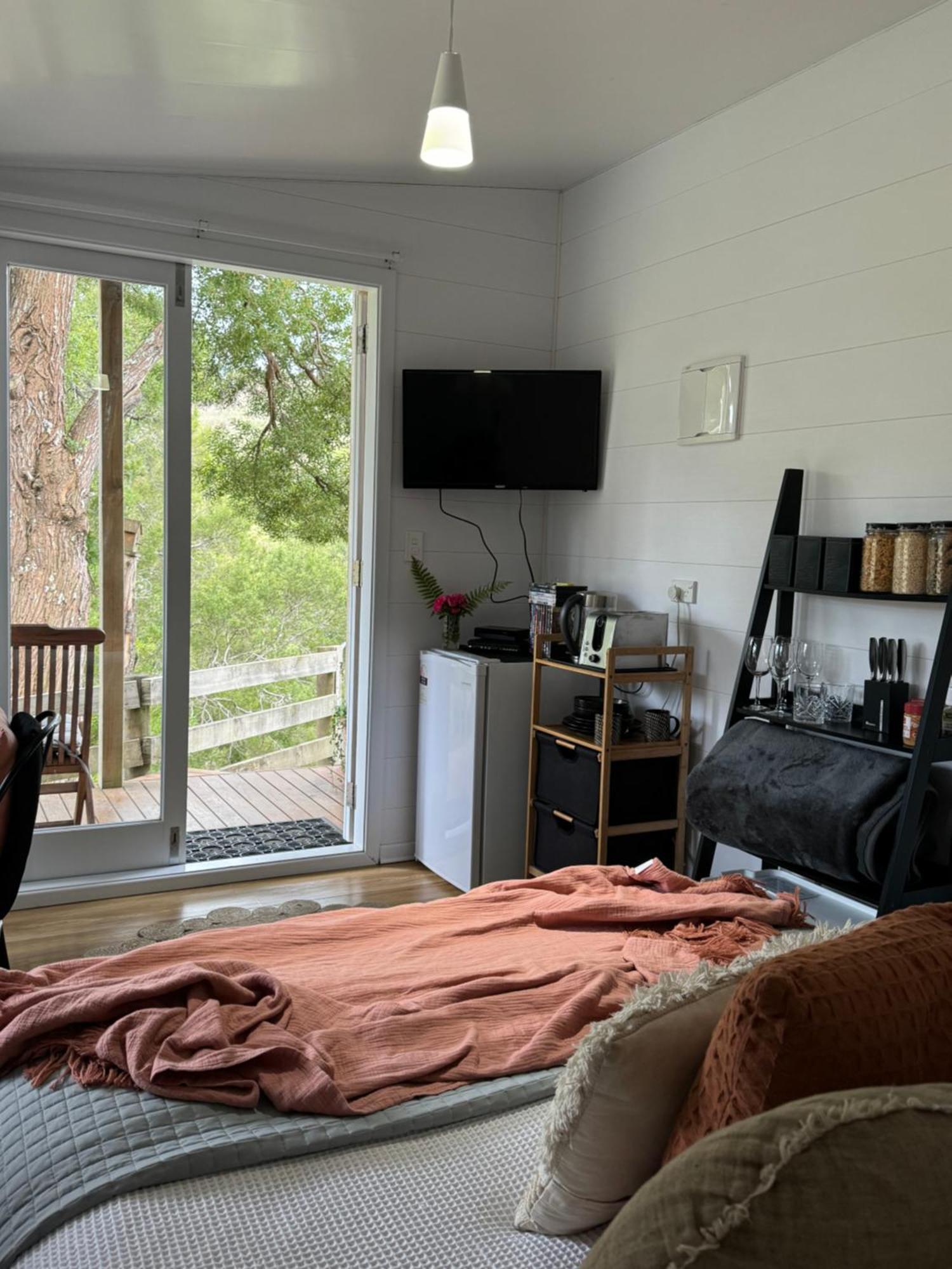 Private Cabin Close To The City Centre Whangarei Exterior photo