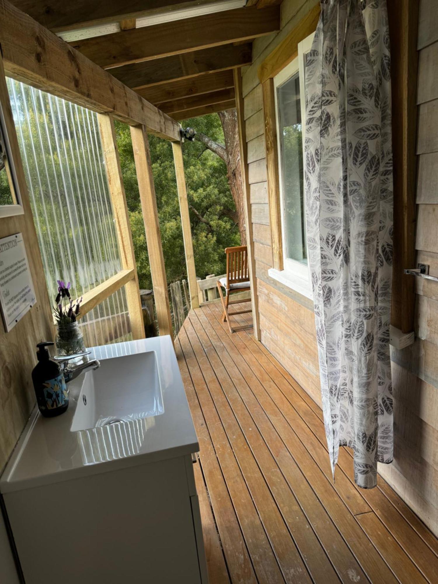 Private Cabin Close To The City Centre Whangarei Exterior photo
